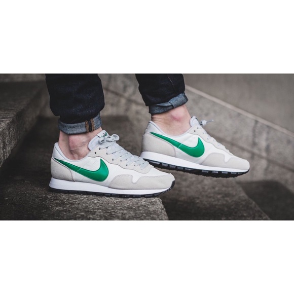 nike air pegasus retro 83